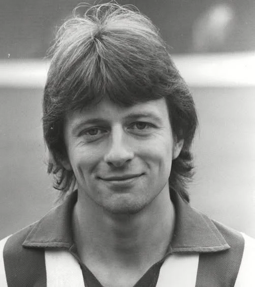 Paul Bradshaw Obituary, Cause of Death - Community Mourns Former Sheffield Wednesday Winger at 72